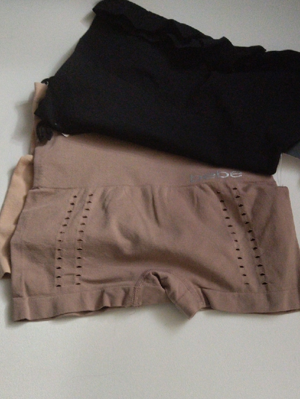 bebe Seamless Shaping Shorts - Black & Nude 3 Pack Size M - Picture 3 of 4